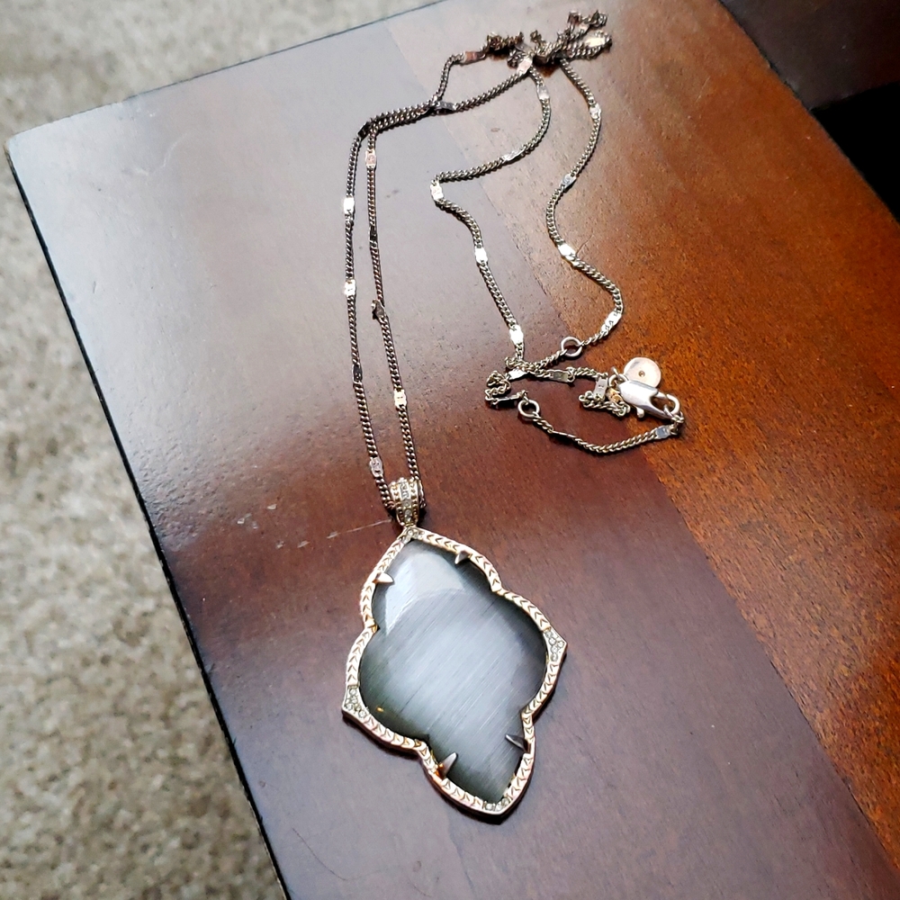 Stella and Dot Isabella Reversible Pendant Necklace